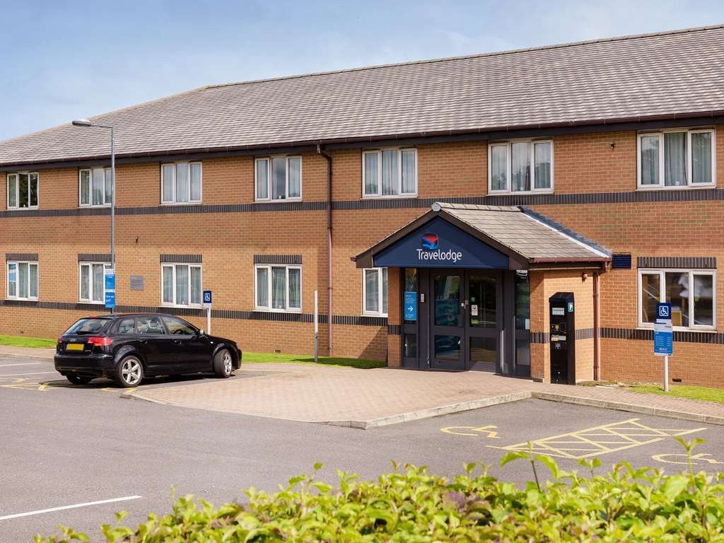 Travelodge Bradford Central Экстерьер фото